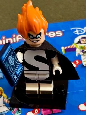 "Syndrome" LEGO Disney, Series 1 (with Stand,Accessories & Pamphlet) coldis-14
